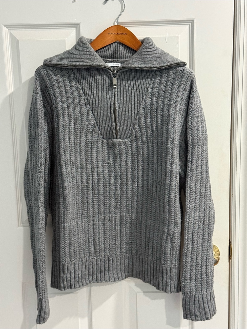 Zara Men's Light Gray Half-Zip Ribbed Knit Sweater